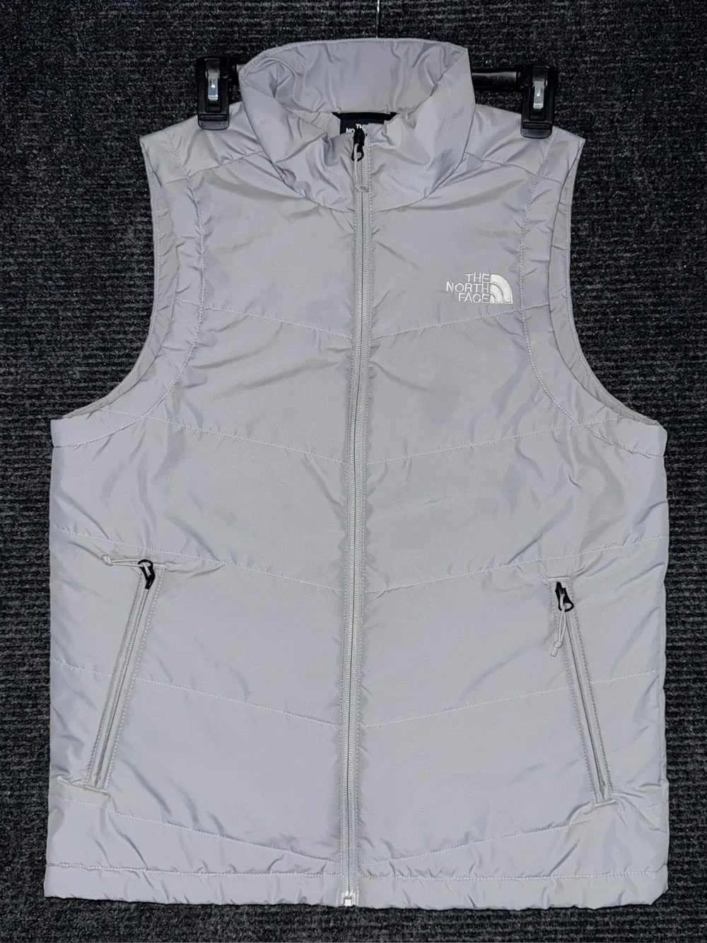 The North Face NWOT Mens Small Junction Gray Full Zip Insulated Vest Zip Pockets